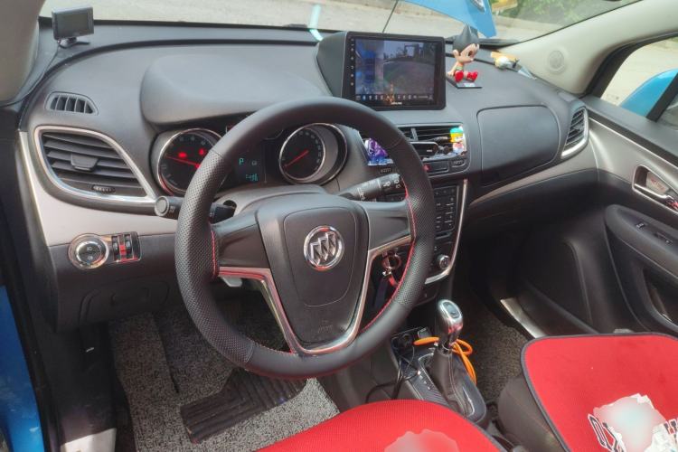 Used Buick Encore 2015 1.4T Automatic Two-Wheel Drive Urban Elite Version
