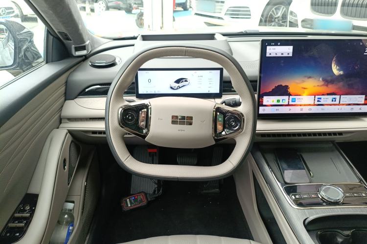 Used Geely Galaxy 8 2025 130km EM-i Flagship Edition Steering Wheel