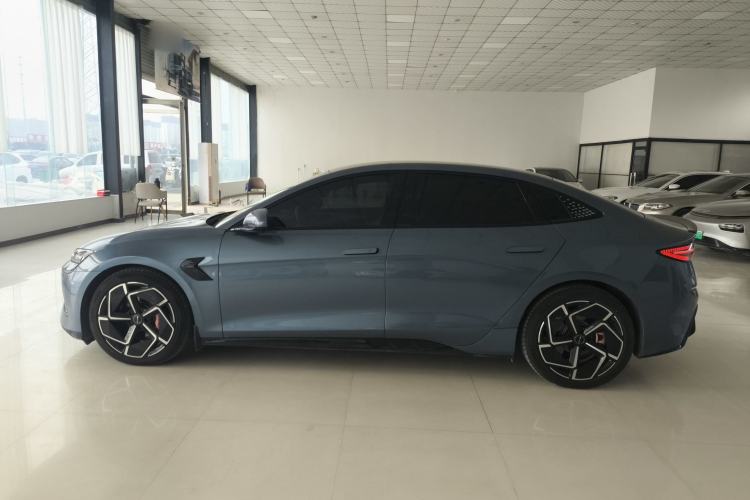 Used BYD Seal 2022 650 km All-Wheel-Drive Performance Version
