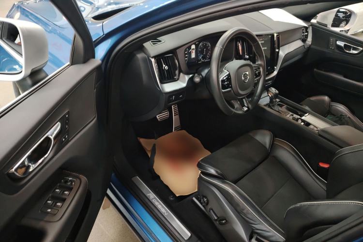 Used Volvo XC60 2018 T5 4x4 Smart & Sporty Edition
