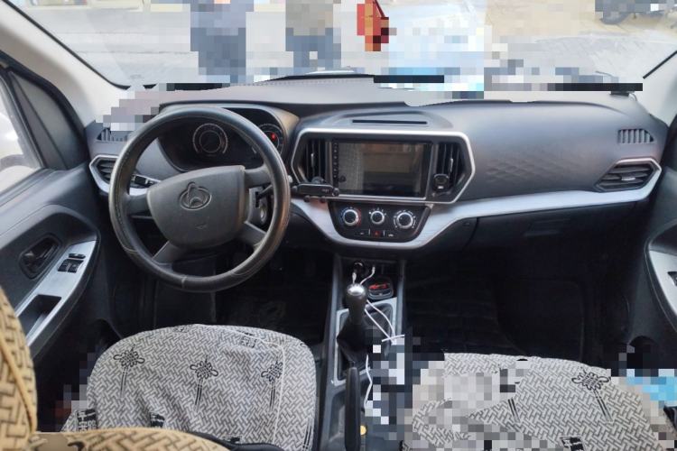 Used CHANGAN KAICHENG Ruixing M60 2023 1.5L GDI Comfort-Class Passenger Vehicle 6/7 Seats Center Console