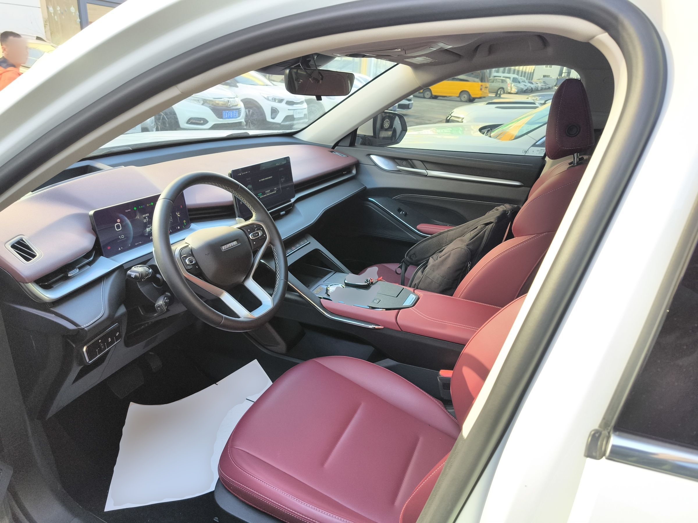 Переднее сиденье в автомобиле