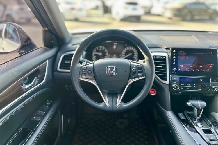 Used Honda UR-V 2017 240TURBO Two-Wheel Drive Luxury Edition China V