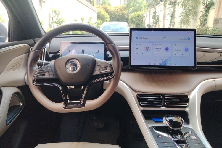 Used BYD Song Pro New Energy 2023 Champion Edition DM-i 110KM Beyond Model
