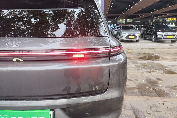 Used Li Auto L8 2024 Pro Model
