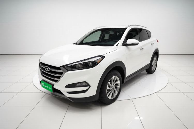 Used Hyundai Tucson 2015 2.0L Automatic Two-Wheel Drive Smart Version