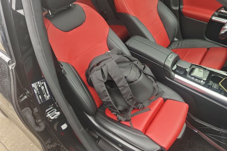 Used Mercedes-Benz GLA AMG 2022 AMG GLA 35 4MATIC Right Front Seat