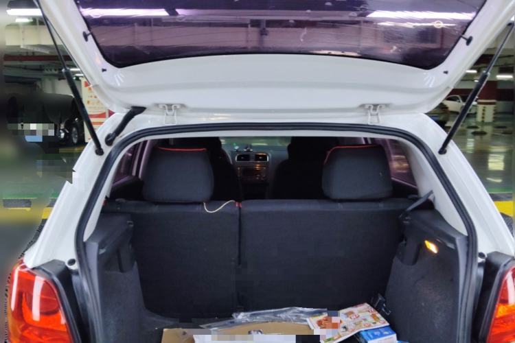 Used Volkswagen Polo 2013 1.4L Manual Comfort Edition Trunk