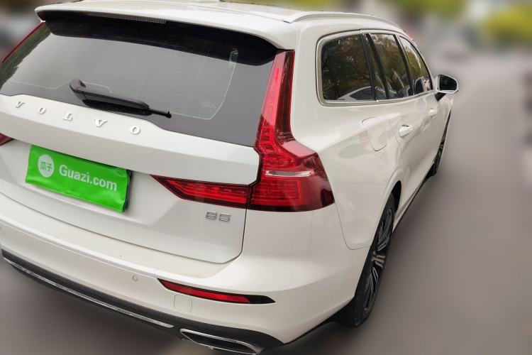 Used Volvo V60 2022 B5 Zhiyuan Luxury Edition