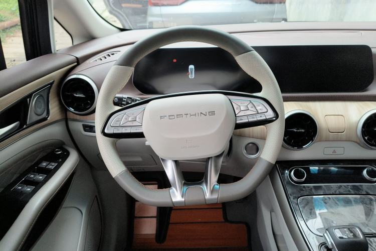 Used FORTHING Yacht 2022 1.5T DCT Chasing-the-Waves Edition Steering Wheel