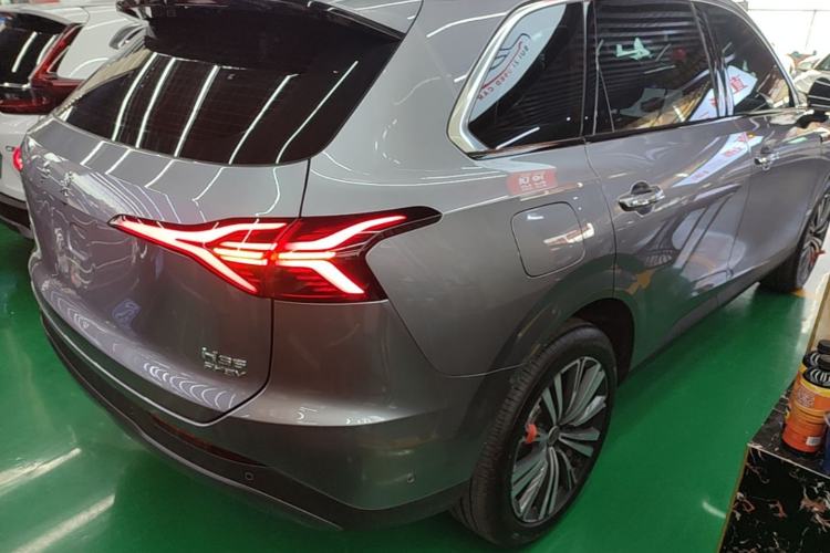Used Hongqi HS6 PHEV 2026 240 Smart Hybrid Version