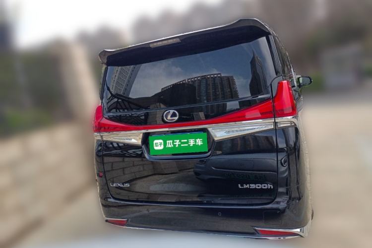 Used Lexus LM 2020 300h Four-Seat Grand Edition
