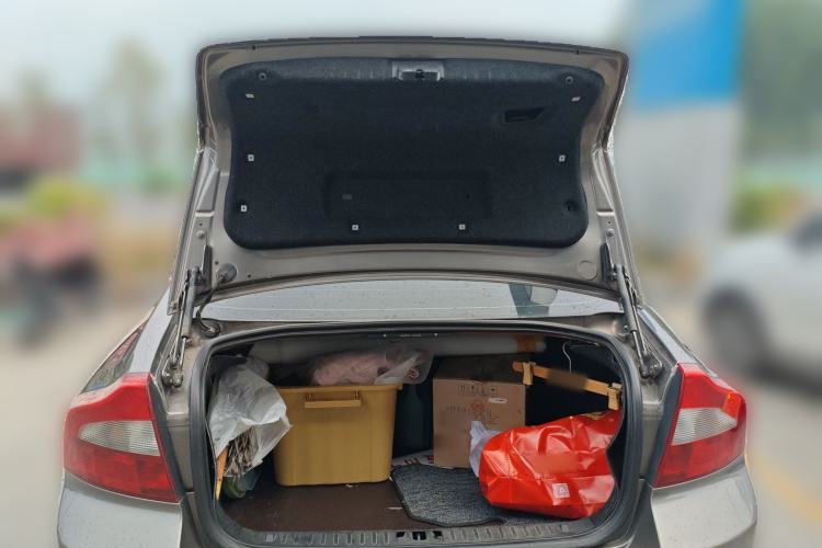 Used Volvo S80L 2011 2.0T ZhiZun Edition
