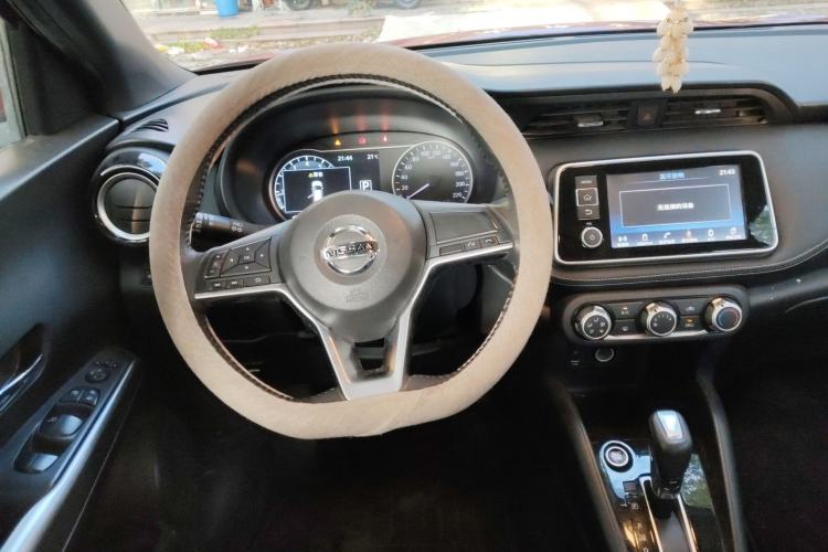 Used Nissan Kicks 2017 1.5L CVT Smart Drive Edition Steering Wheel