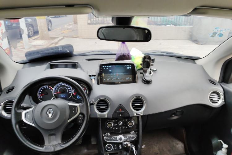 Used Renault Koleos 2013 2.5L 4x4 Comfort Edition
