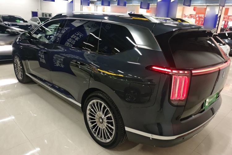 Used Hyptec HL 2025 700 Ultra Six-Seater All-Wheel-Drive LiDAR Version
