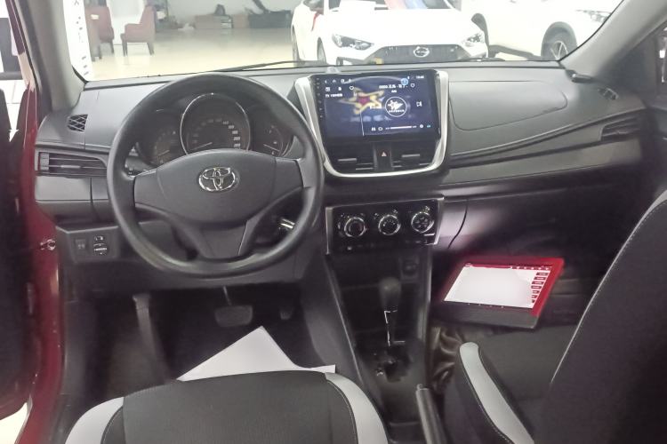 Used Toyota YARiS L Zhi Xuan 2020 X-Trail X 1.5L CVT Leading Edition Center Console
