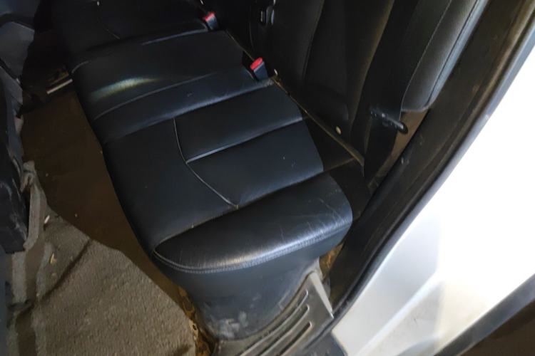 Used Dongfeng Aeolus AX7 2015 2.0L Manual Zhiyi Trim
