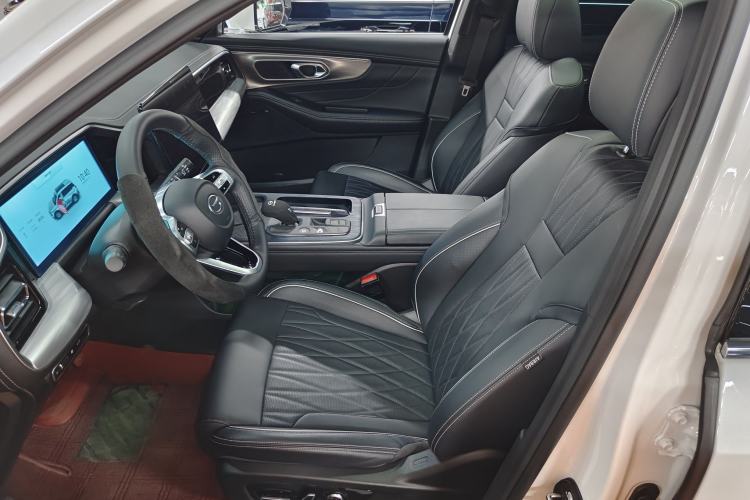 Used GAC Trumpchi GS8 2025 Linghang Series 2.0 TGDI Two-Wheel-Drive Luxury Edition 5 Seats Interior 1