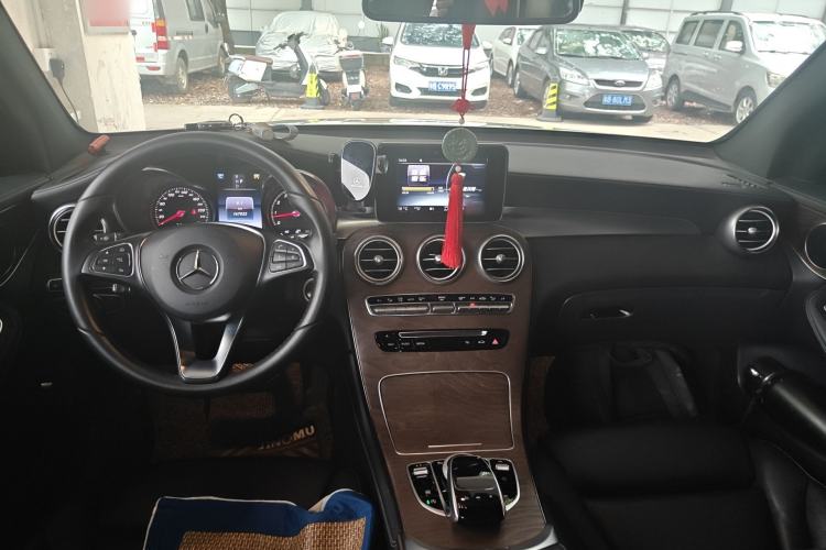 Used Mercedes-Benz GLC 2017 GLC 300 4MATIC Sport Edition