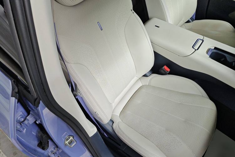 Used Lynk & Co 07 2024 EM-P 126 Long-Range Intelligent Driving Ultra
