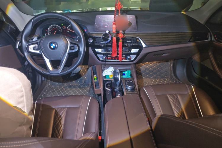 Used BMW 5 Series 2018 Facelifted 530Li Luxury Edition Premium Package
