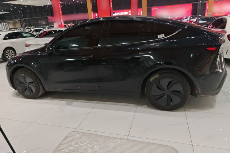 Used Tesla Model Y 2025 Rear-Wheel-Drive Version