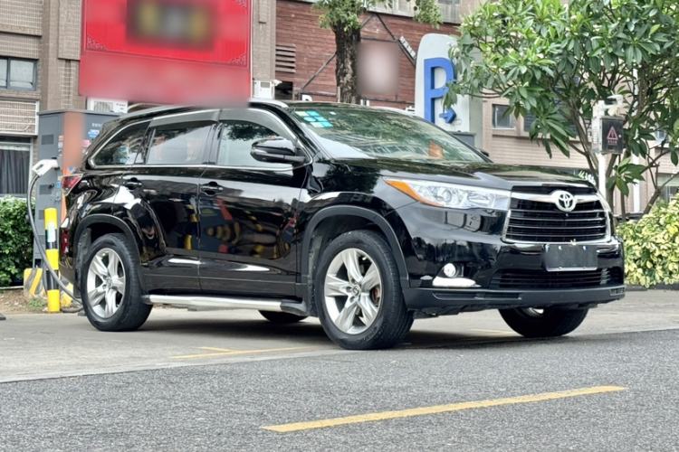 Used Toyota Highlander 2015 2.0T Two-Wheel Drive Luxury Edition 7 Seats Exterior 3