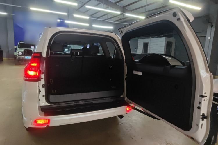 Used Toyota Prado 2019 3.5L Automatic TX-L Deluxe Edition with Rear-Mounted Spare Tire Trunk