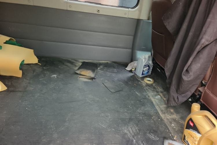 Used JAC Group Sunray 2021 2.0T 6-Series Star Express 5/6-Seater D20TCIF1 Left Rear Seat