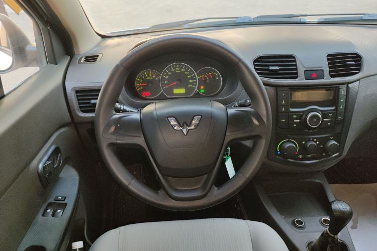 Used Wuling Hongguang 2020 1.2L S Base Model China VI LSI
