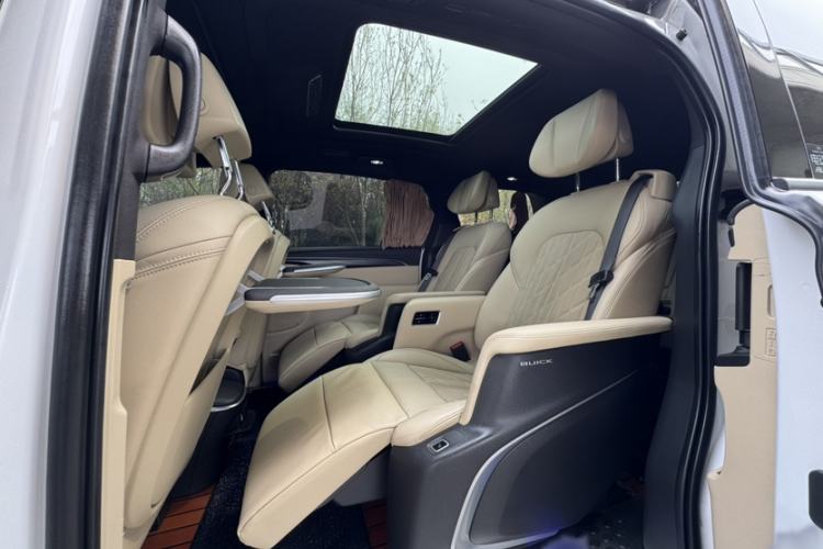 Used Buick GL8 2022 ES Landtrek 653T Flagship Model
