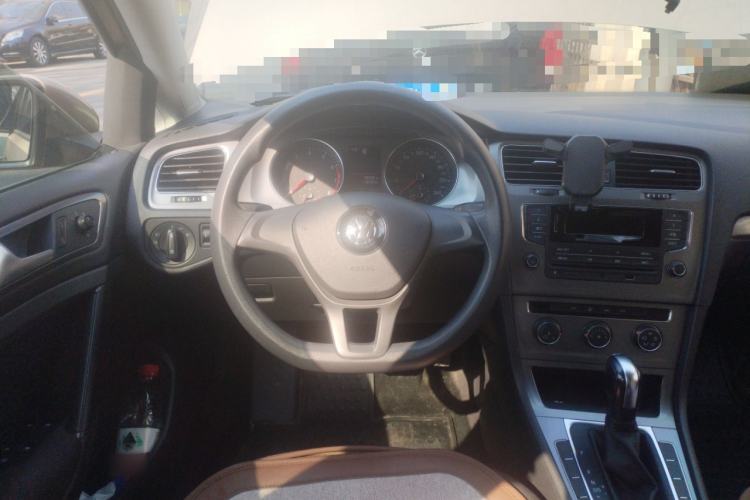 Used Volkswagen Golf 2015 1.6L Automatic Fashion Model