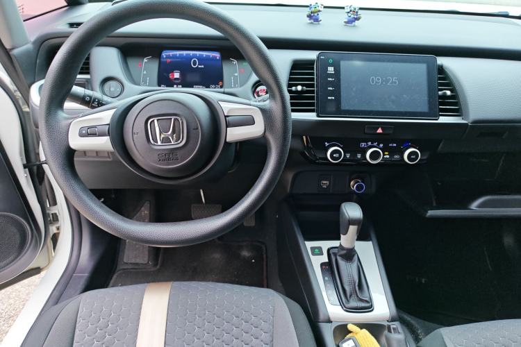 Used Honda Fit 2021 1.5L CVT Trend Edition Center Console