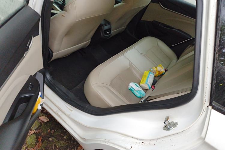 Used Buick GT 2017 15N Manual Elite Version Left Rear Seat