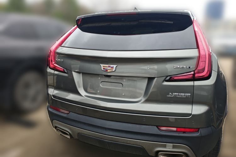 Used Cadillac XT4 2018 28T Two-Wheel-Drive Luxury Model
