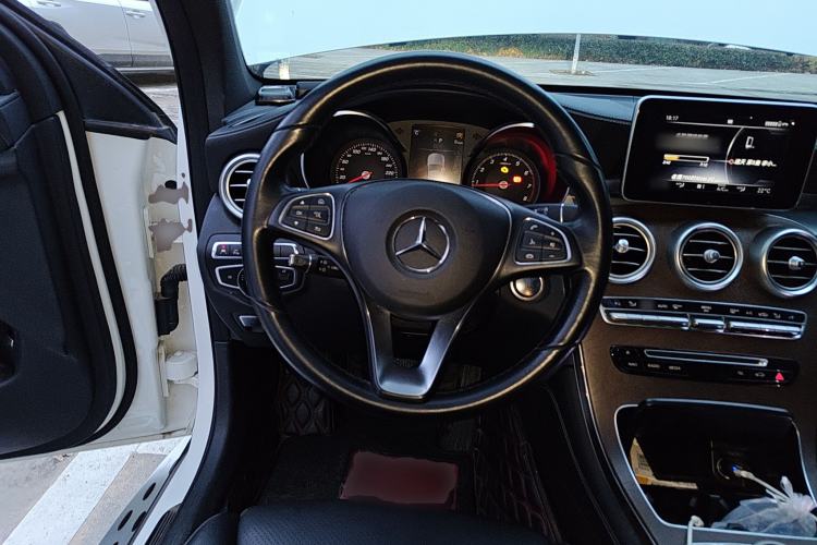 Used Mercedes-Benz GLC 2019 GLC 300 L 4MATIC Dynamic Model
