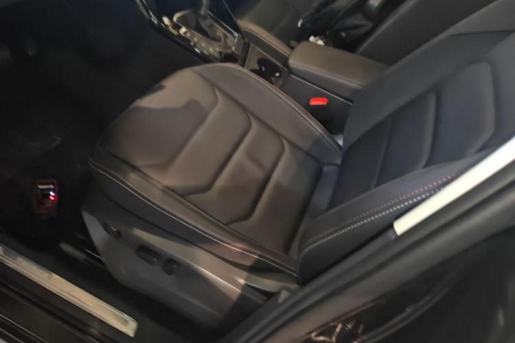 Used Volkswagen Tayron 2020 280TSI Two-Wheel Drive Luxury Connect Edition Left Front Seat