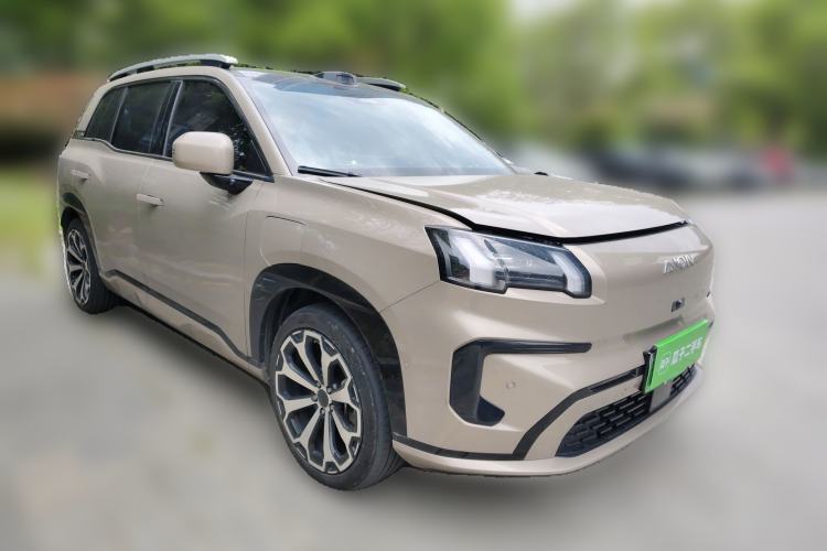 Used AION V 2024 Aion Tyrannosaurus 650 LiDAR Edition Front Right 45 Deg