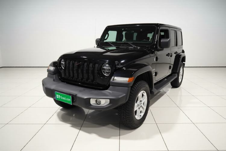 Used Jeep Wrangler 2019 2.0T Sahara Four-Door Version China VI Emission Standard