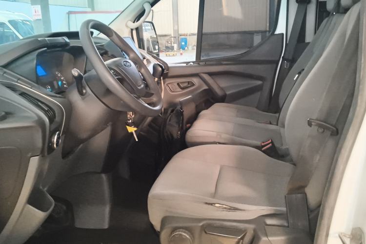 Used Ford Transit 2020 2.0T Diesel Multi-Function Commercial Vehicle Mid-Chassis Low-Roof Design with Dual Rear Doors Meeting China VI Emission Standards Left Rear Seat