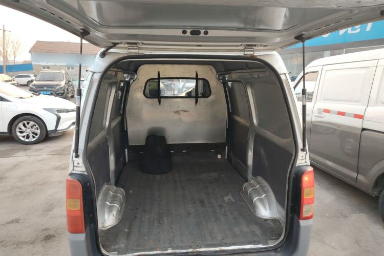 Used Wuling Zhiguang 2020 1.2L Van Utility Model China VI Emission Standard 2 Seats LSI
