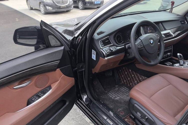 Used BMW 5 Series GT 2017 528i Leading Model