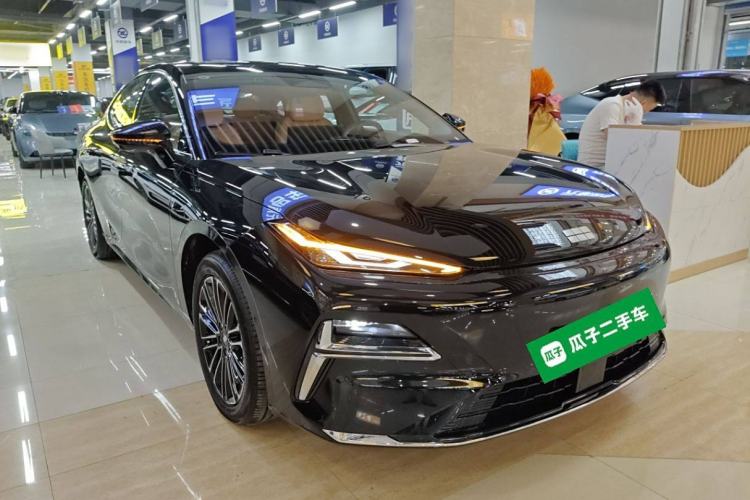 Used Geely Galaxy Galaxy 8 2025 130km EM-i Prestige Edition