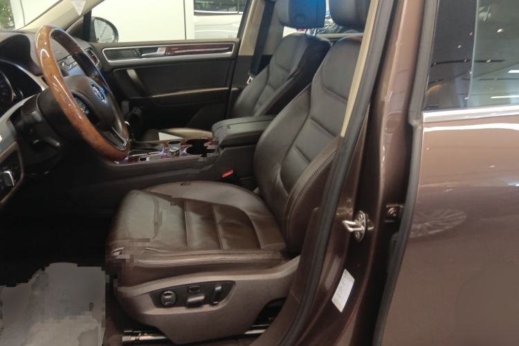 Used Volkswagen Touareg 2011 3.0 TSI Standard Version