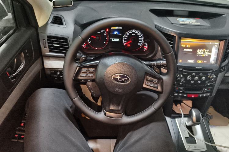 Used Subaru Outback 2014 2.5i Yashang Deluxe Edition
