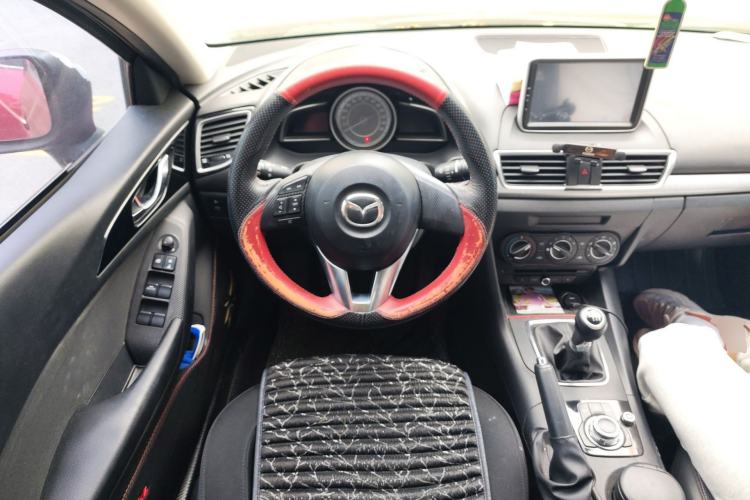Used Mazda 3 Axela 2016 Sedan 1.5L Manual Comfort Model Steering Wheel