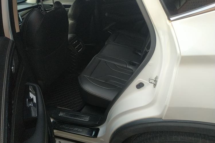 Used Changan CS85 COUPE 2019 1.5T DCT Luxury Version China VI Standard
