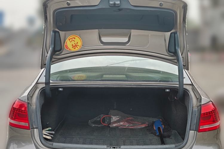 Used Volkswagen Passat 2011 1.8TSI Automatic Prestige Edition Trunk