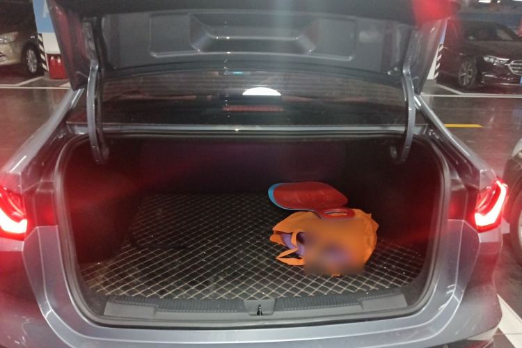 Used Roewe i5 2023 1.5L CVT Luxury Edition